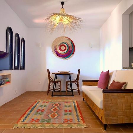 Cozy Beach Apartment W/ Sea View, Free Parking & Ac Carvoeiro  Exterior photo