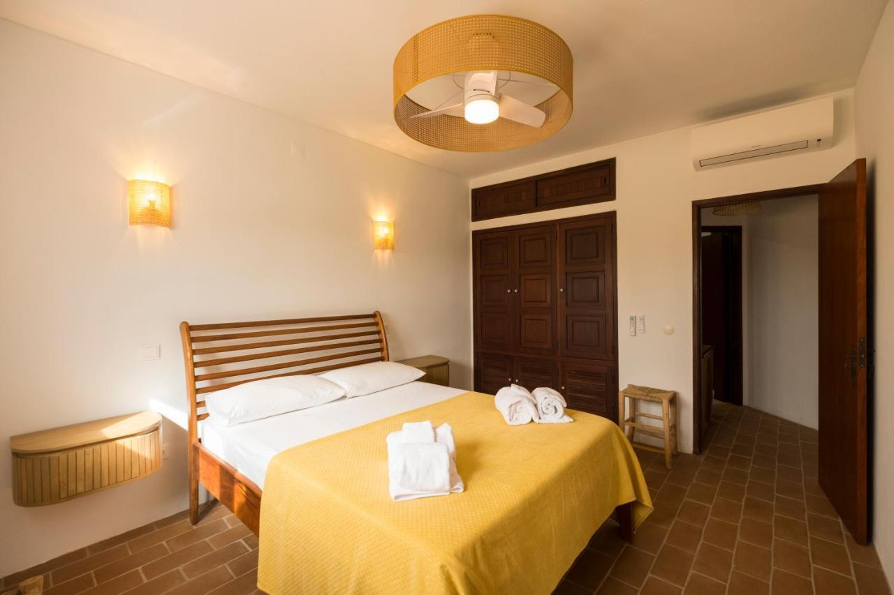 Cozy Beach Apartment W/ Sea View, Free Parking & Ac Carvoeiro  Exterior photo