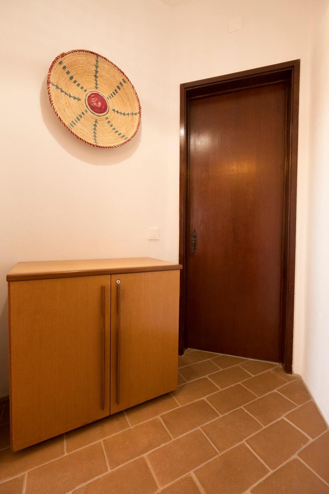 Cozy Beach Apartment W/ Sea View, Free Parking & Ac Carvoeiro  Exterior photo